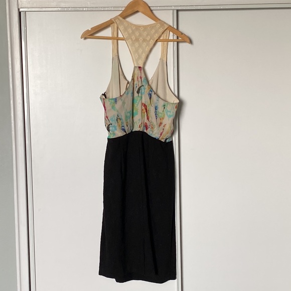 Rachel Roy dress, top flows more loosely and bottom is fitted - Picture 4 of 4